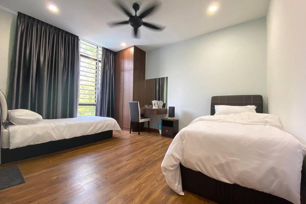 Maxxim Rainforest Retreat - Rawang Ngoại thất bức ảnh